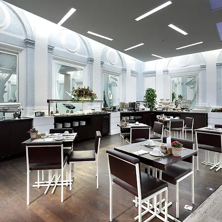 Exe International Palace 4*