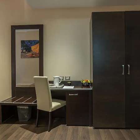 Catone District Hotel 3*