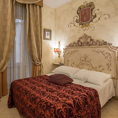 Select Via Veneto Hotel Rzym