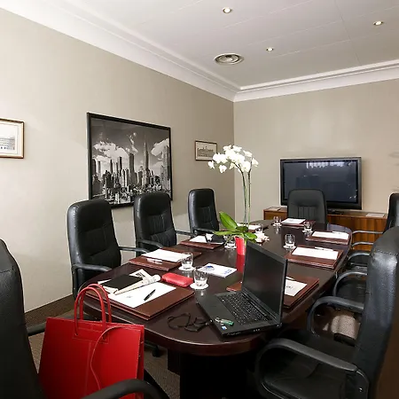 - Eur Parco Dei Medici By Ihg Hotel 4*