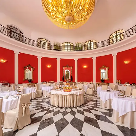 Radisson Blu Ghr Otel 4*