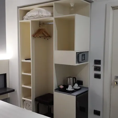 Hotel Crosti