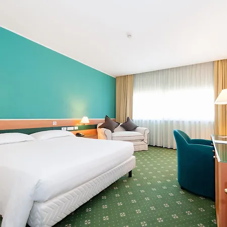 Hotel Bv Oly 4*