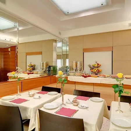 Memphis Hotel 4*