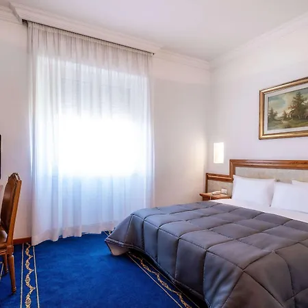 Quality Nova Domus Hotel 4*