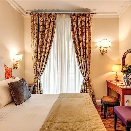 Отель Cortina 3*