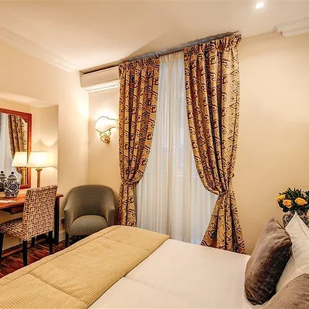 Cortina Otel Roma