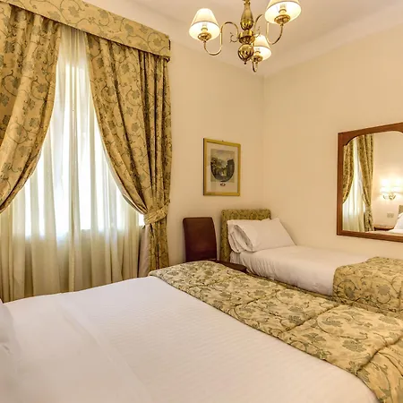 Cortina Otel