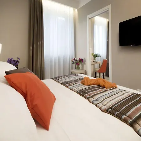 Maria Regina 4*