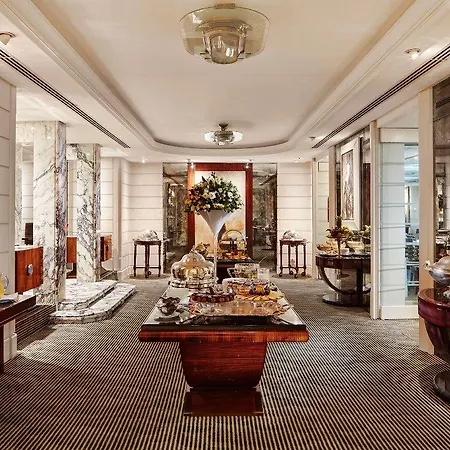 Lord Byron - Small Luxury Of The World Hotel