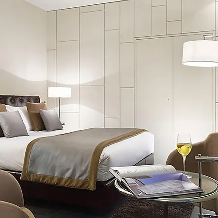 Piazza Del Gesu' Luxury 2*