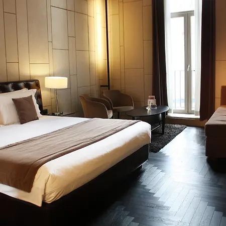 Penzion Piazza Del Gesu' Luxury Řím