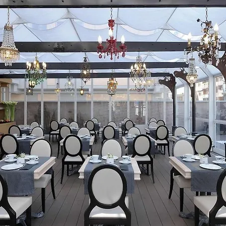 Caravel 4*