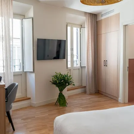 9hotel Cesari Hotel