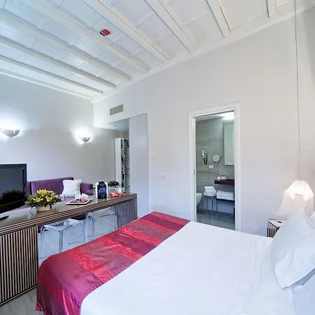 Navona Palace Luxury Apartment *