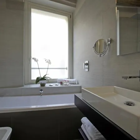 Trevi Palace Luxury Отель Рим