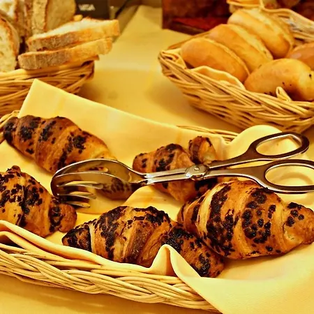 Hotel Residenza San Calisto 3*