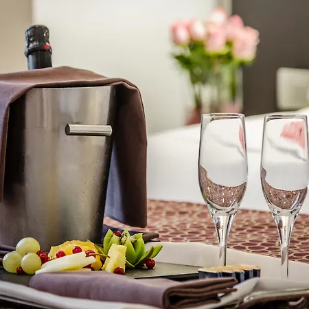 Eurostars Aeterna 4*