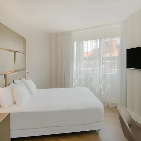 Nh Collection Centro 4*