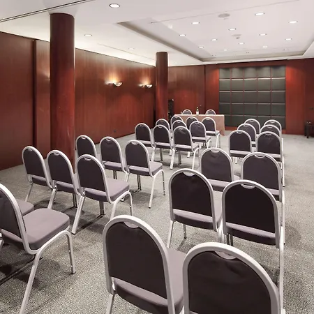 Nh Collection Centro 4*