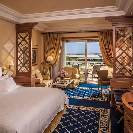 Station touristique Cavalieri, A Waldorf Astoria 5*