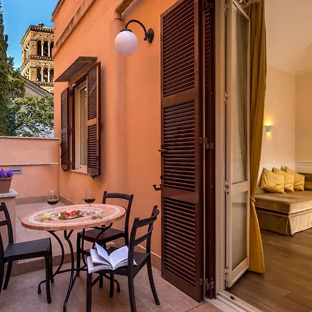 Oda ve Kahvaltı Aenea Roma
