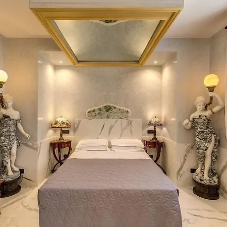 Hotel Aurelius Art Gallery