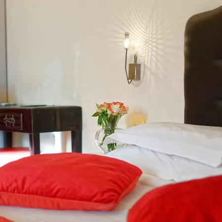 Guest house The Classic Collection 2*