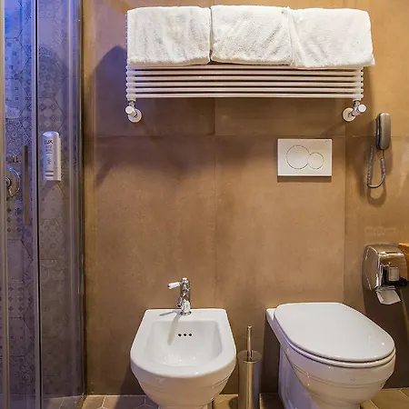 Elite Hotel 3*