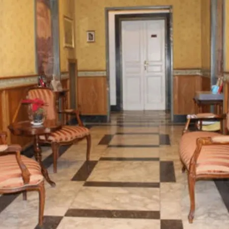 Fiori Hotel 2*