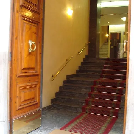 Priscilla Hotel