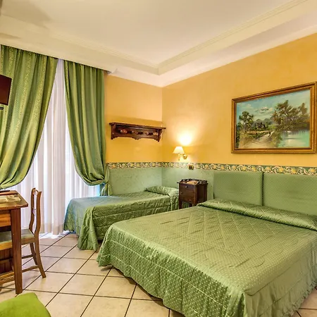 Hotel Montreal 3*