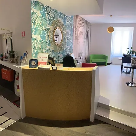 Relais Piazza Del Popolo לינה וארוחת בוקר 3*