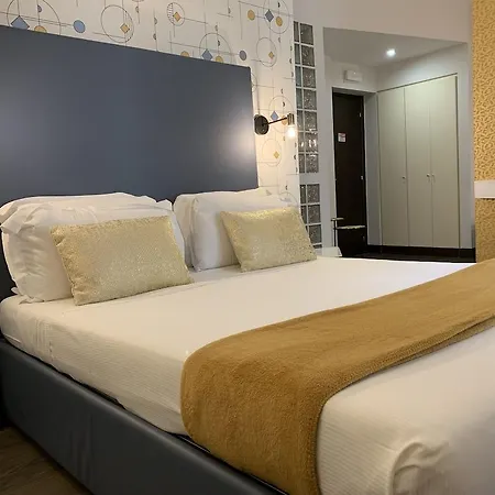 Relais Piazza Del Popolo לינה וארוחת בוקר 3*