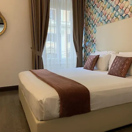 Relais Piazza Del Popolo 3*