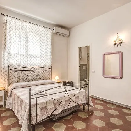 Relais La Torretta Bed & Breakfast 2*