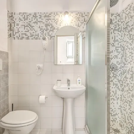 Bed & Breakfast Relais La Torretta 2*