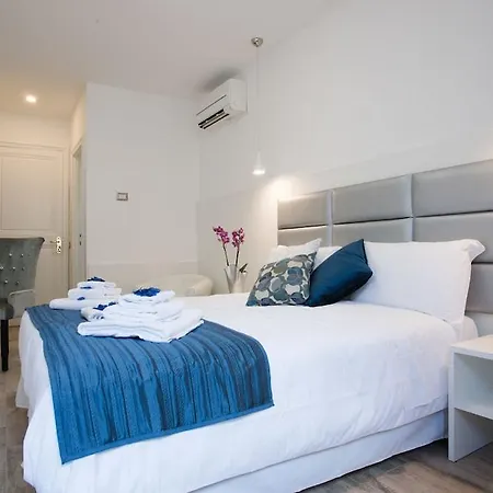 Spagna Ave Bed & Breakfast 3*