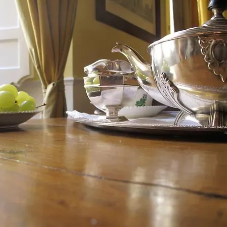 Relais Teatro Argentina Bed & Breakfast 2*