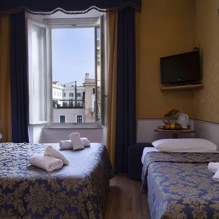 Ih Piazza Di Spagna View - Luxury 3*
