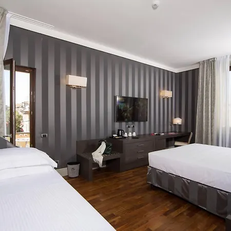 Monti Palace Hotel 4*