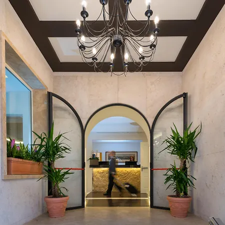 Hotel Degli Artisti 4*