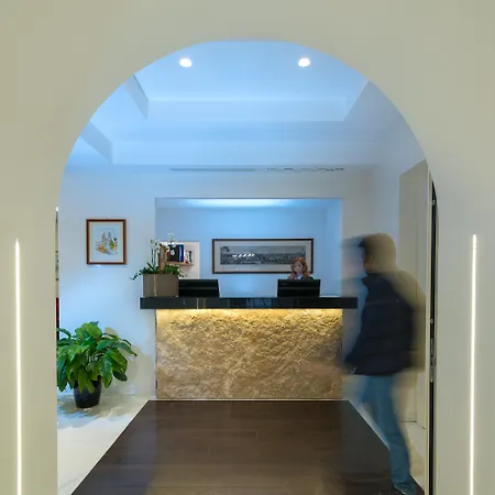 Degli Artisti 4* Rome