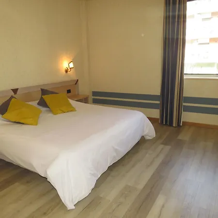 Torre Di Pratolungo 3* Roma