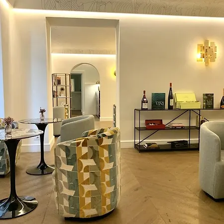 涅尔瓦精品酒店 酒店