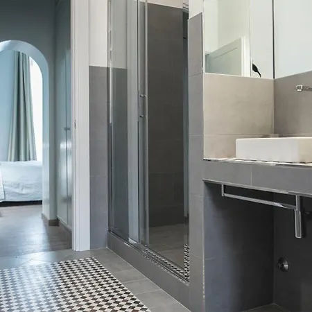 Hotel Santi Quattro Al Colosseo Rome