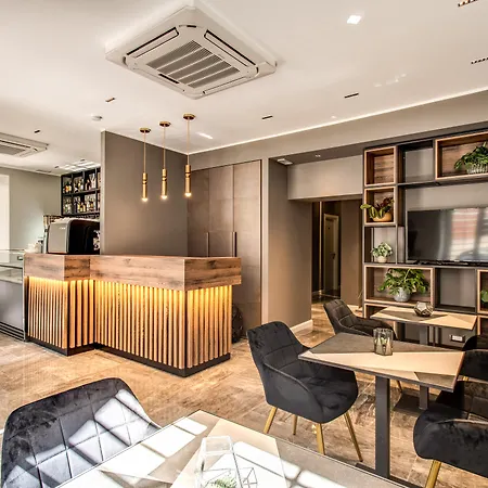 Apollo Boutique 4*