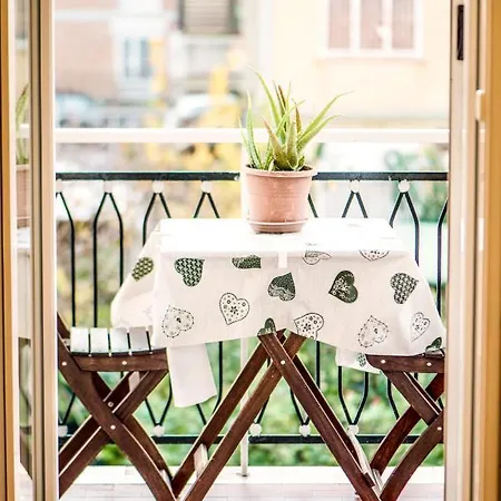 Lovely In - Casetta Mattei Appartamento