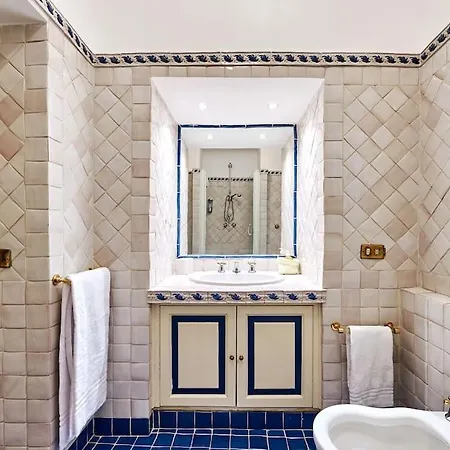 Irex - Cavour Private Apartment