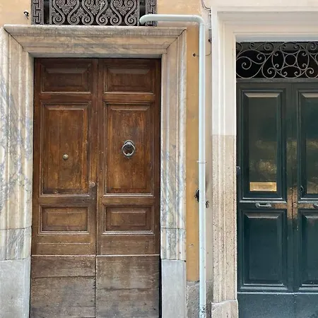 New! Uptown Terraces Apartment Rome